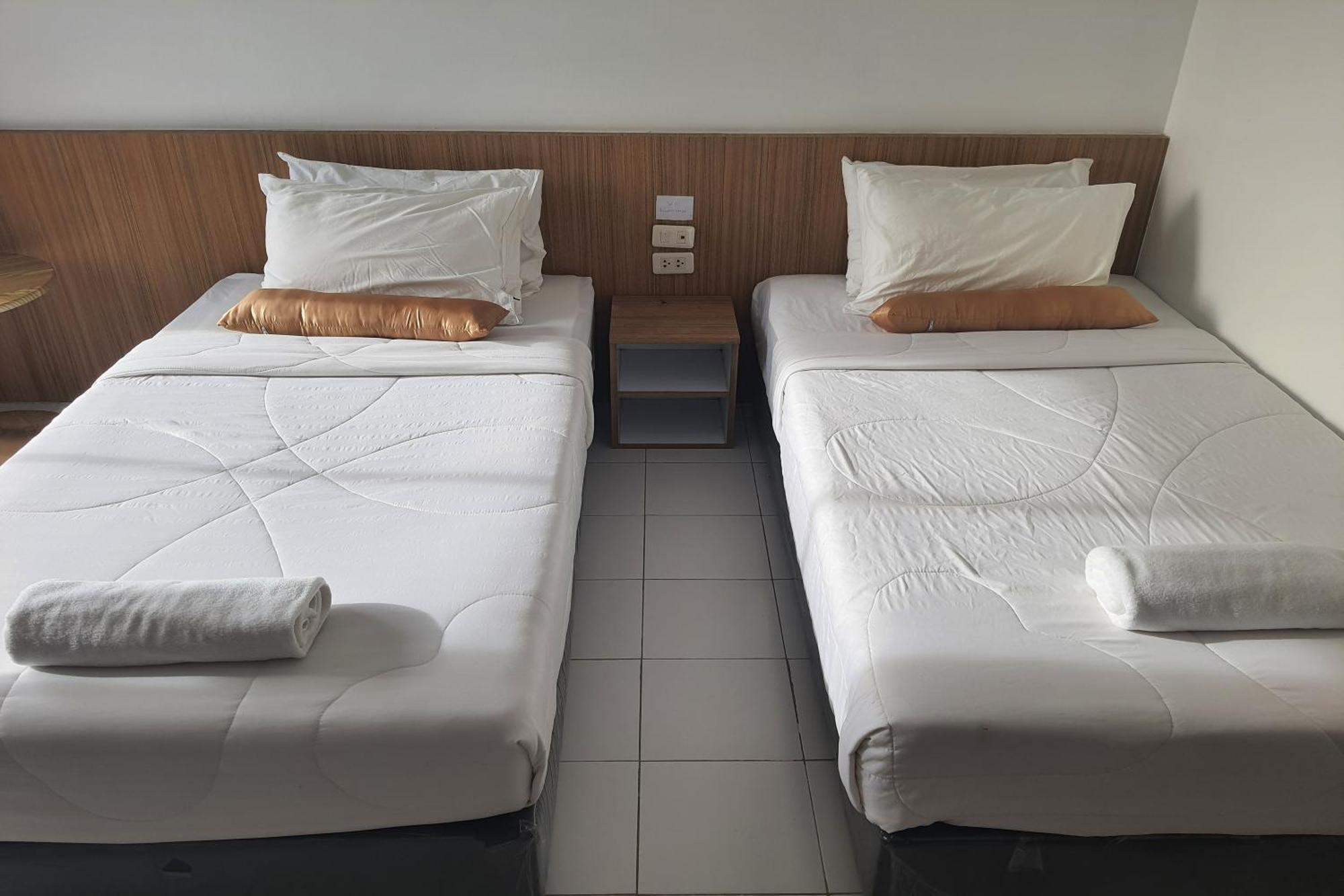 Patong Bay Inn Buitenkant foto